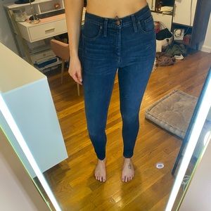 Madewell High Rise dark wash stretch skinny jean - 27 tall